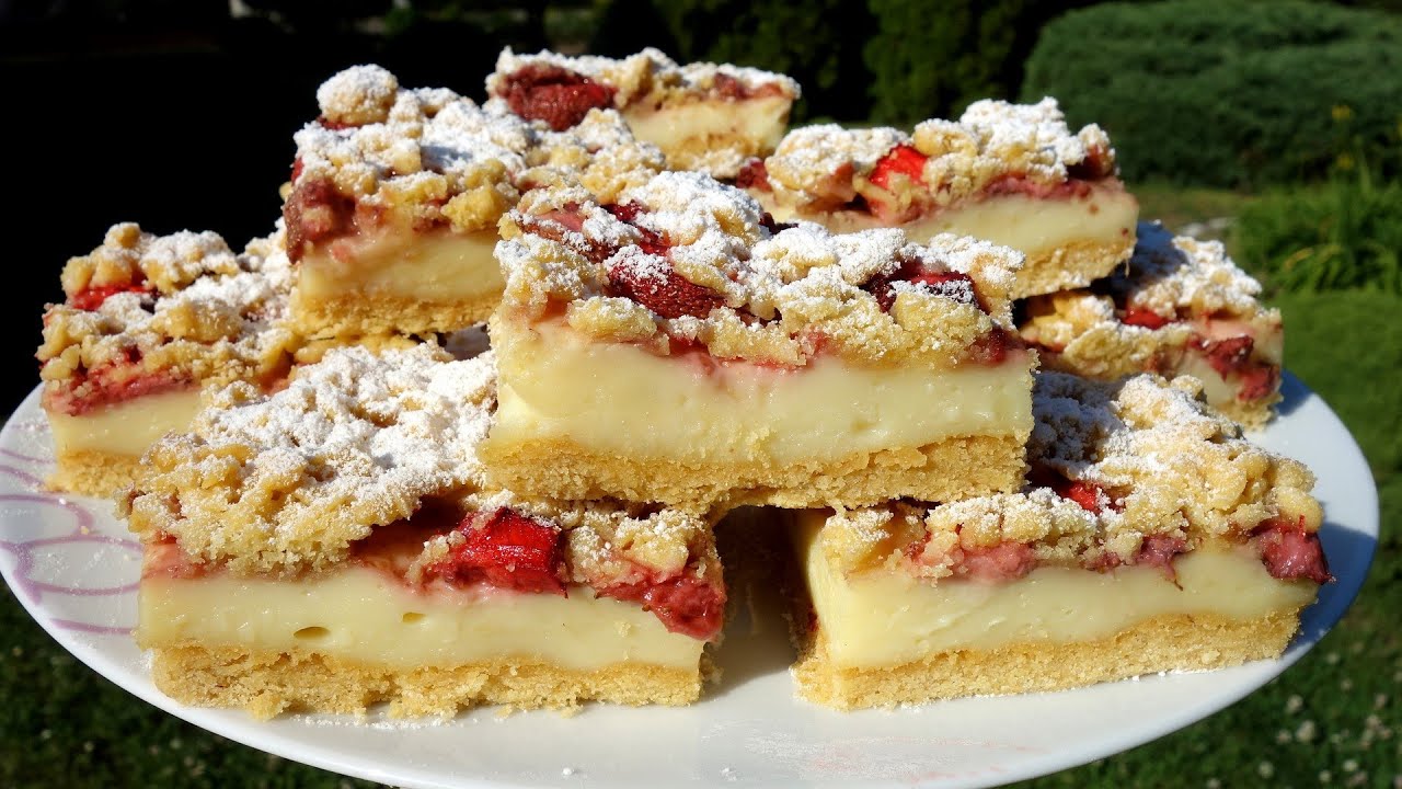 Przepis na kruche ciasto z budyniem i truskawkami