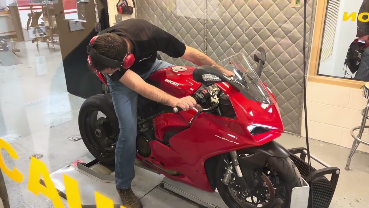 Ducati Panigale V2 dyno