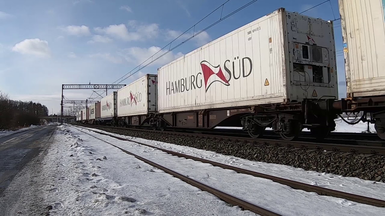Dwa składy PCC Intermodal EU07 i Trax 186 l RP1
