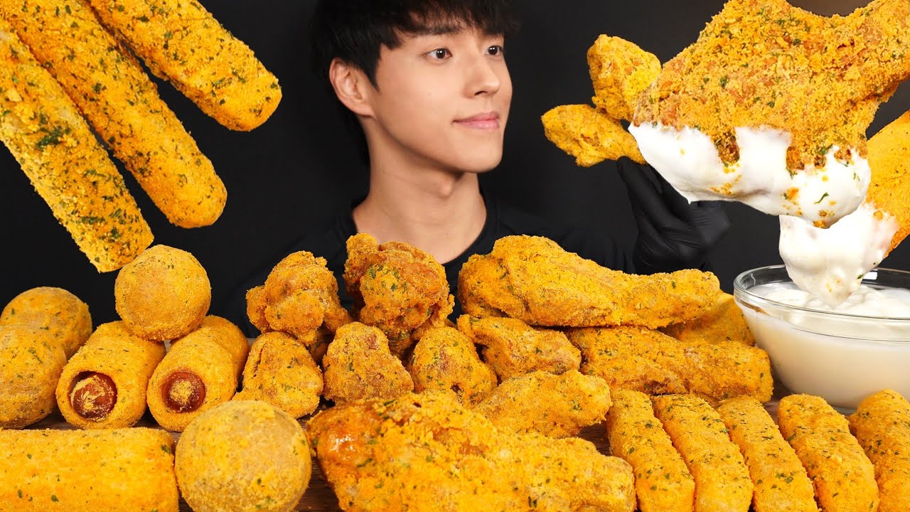 ASMR MUKBANG CHEESE FRIED CHICKEN & CHEESE STICKS & CHEESE BALLS & HOT DOGS (BBURINKLE)