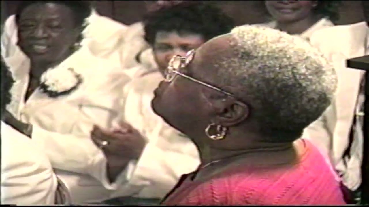 Center Baptist Hymn choir 1997 After awhile)