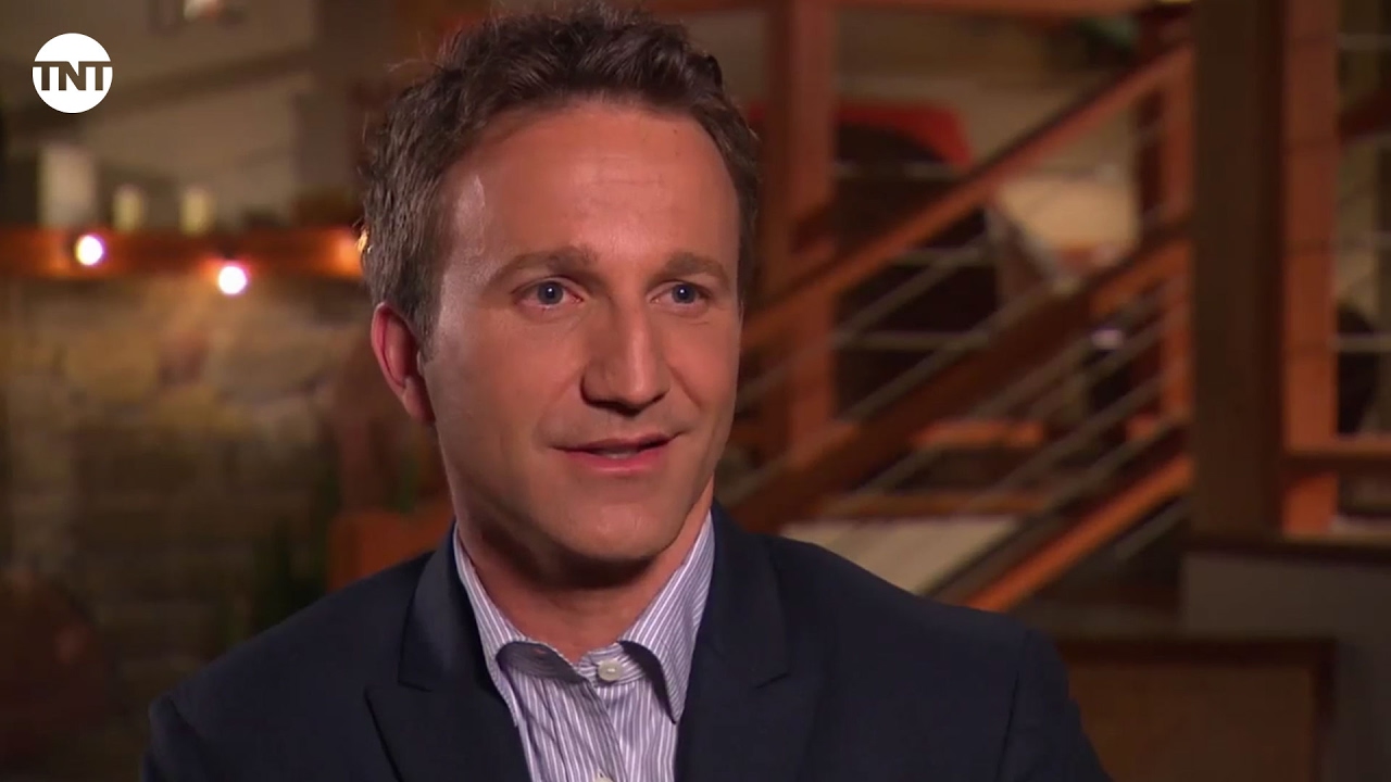 Large & in Charge | Franklin & Bash | TNT