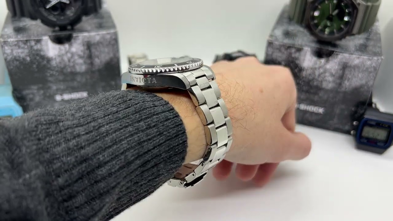 The Invicta Pro Diver Automatic looks great on the Wrist! 165mm/6.5 inches Wrist