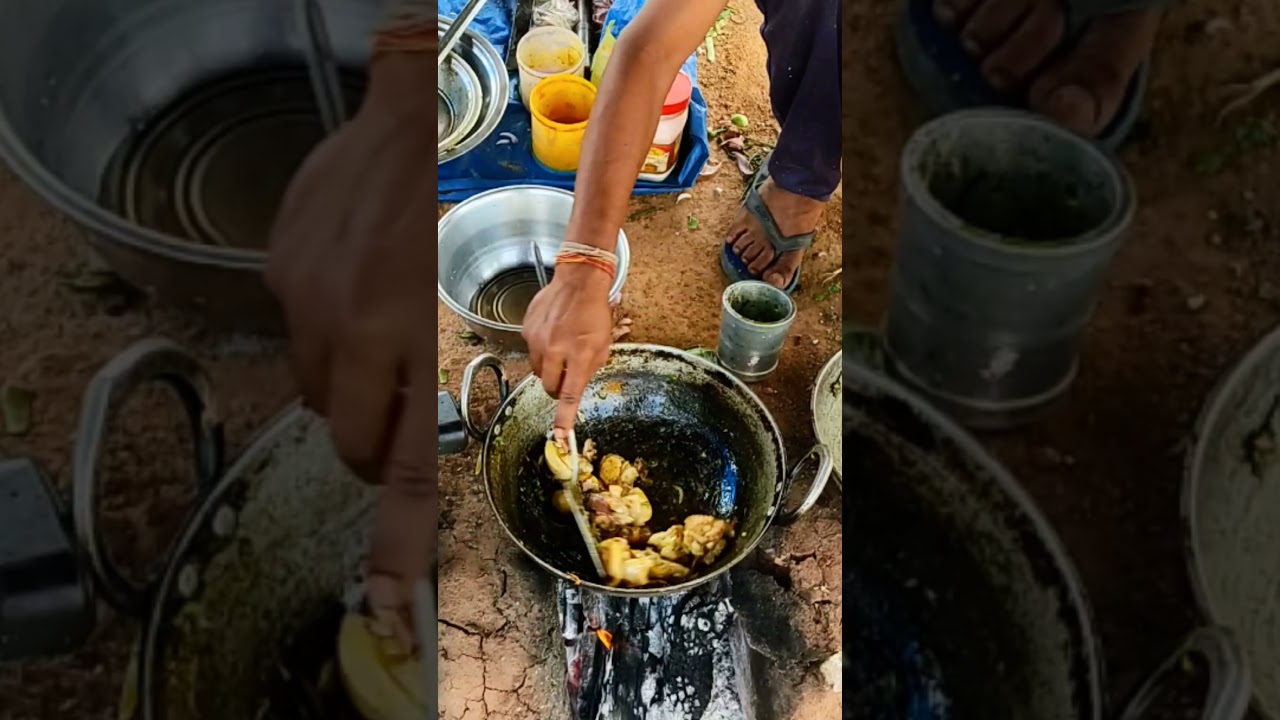 हुटार आदिवासी बाजार | ₹120 मे खाए चिकन village Trible market
