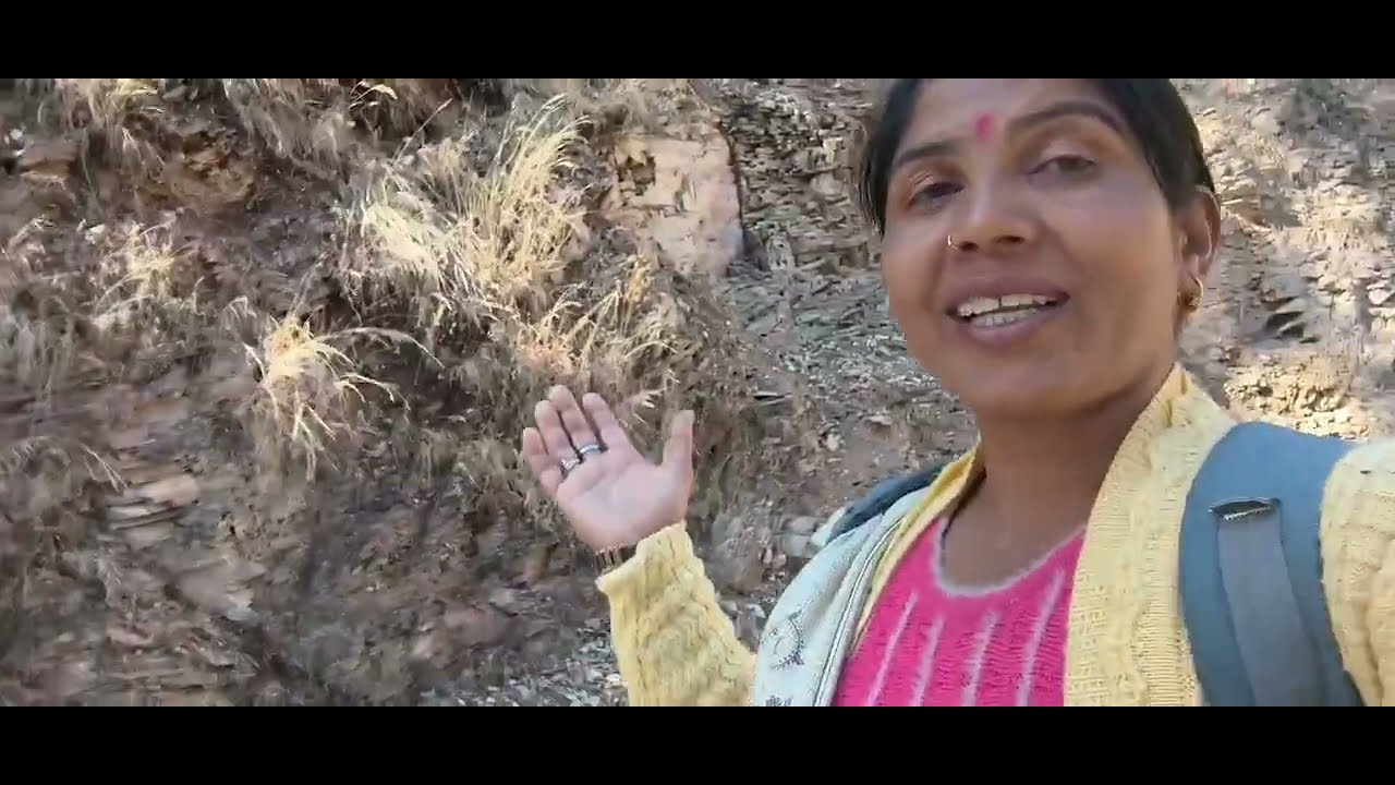 ये कौन आ गया अचानक से,😍😍#youtubeshorts #garhwalivlogger #phadilifestyle #pahadi 