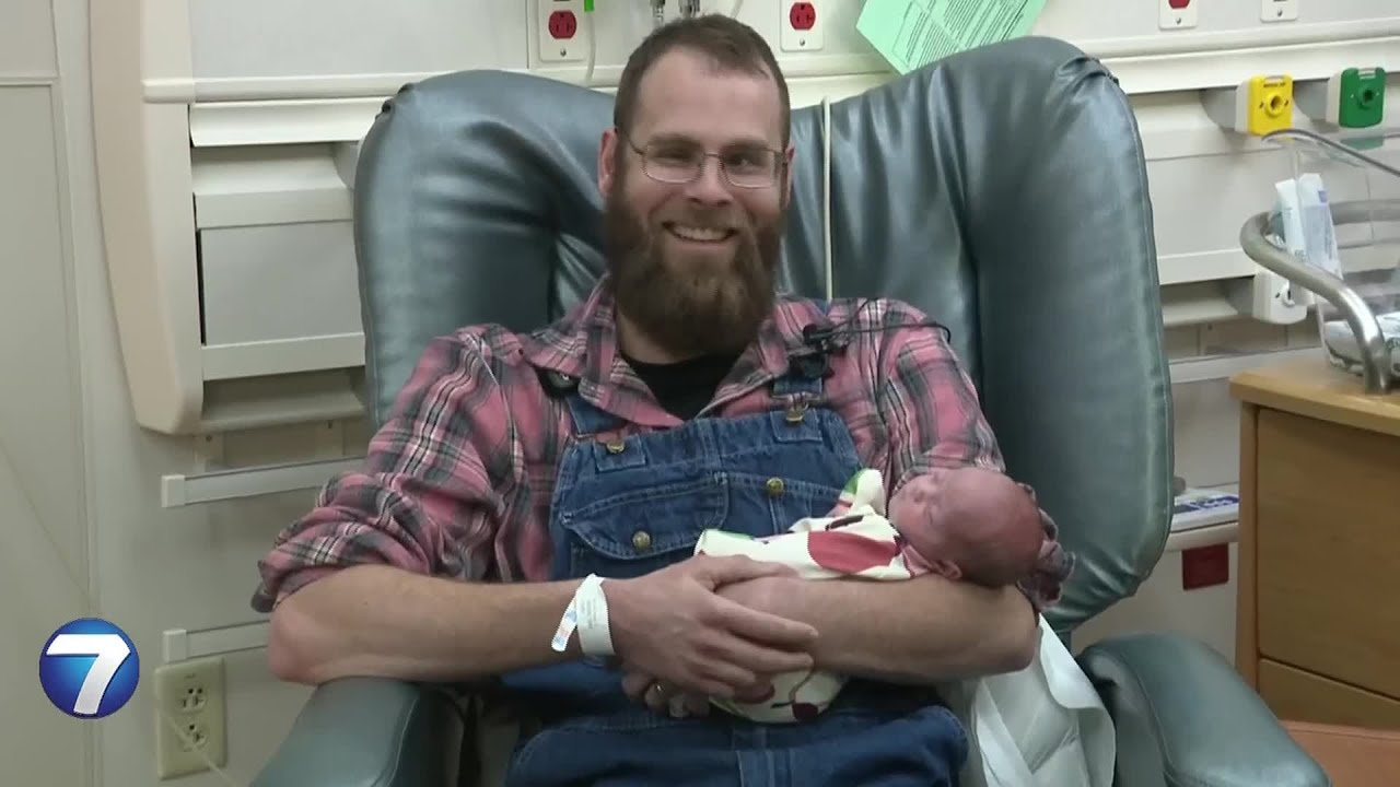 Father's NICU story comes full circle with his own premature twins | WHIO-TV