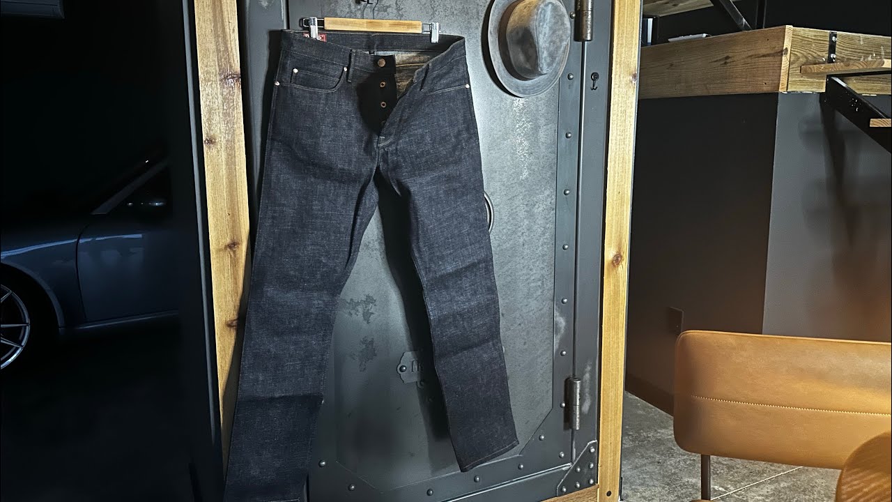Reviewing the Freenote Cloth Rios Slim Straight Selvedge 17 oz Denim.