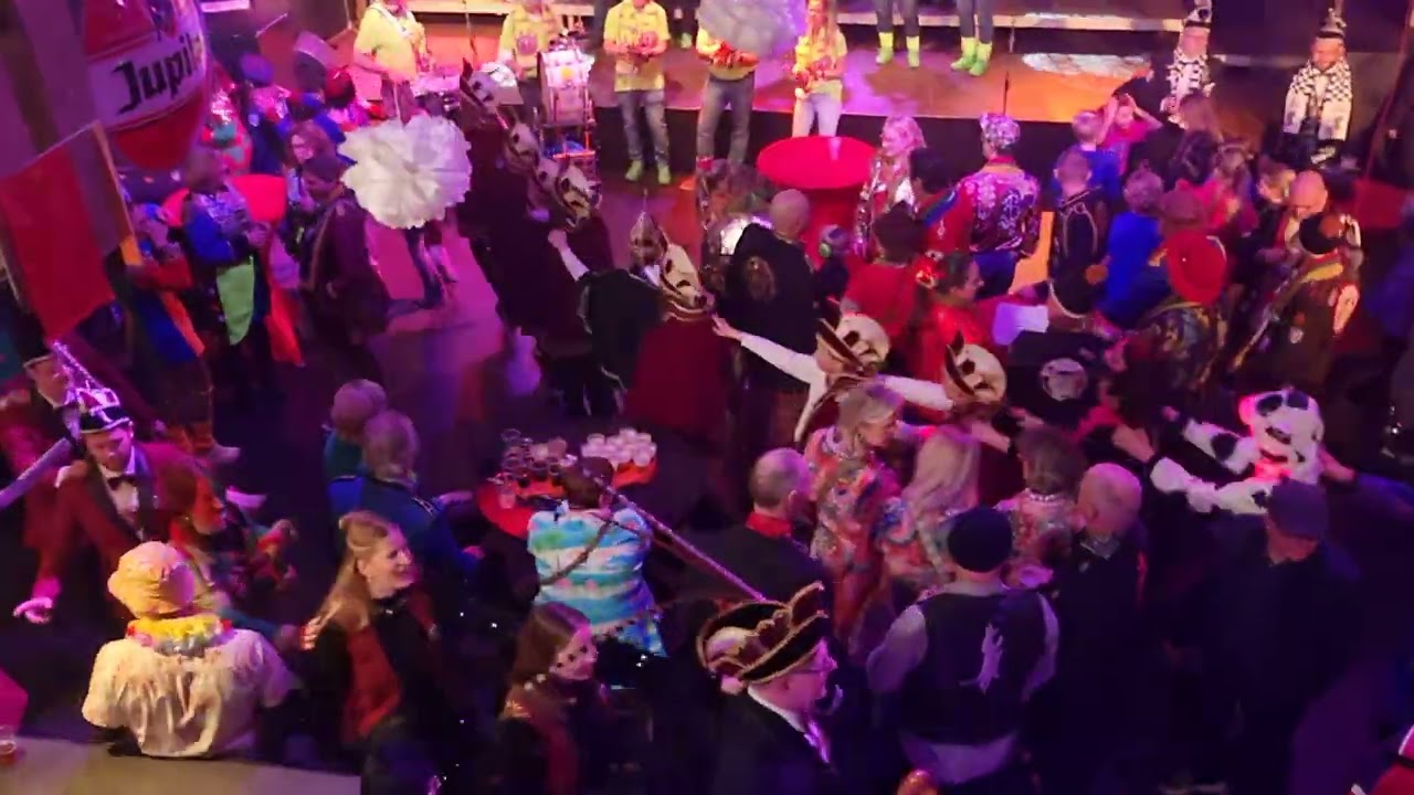 Carnaval opening Hulst 2025 partyhuis