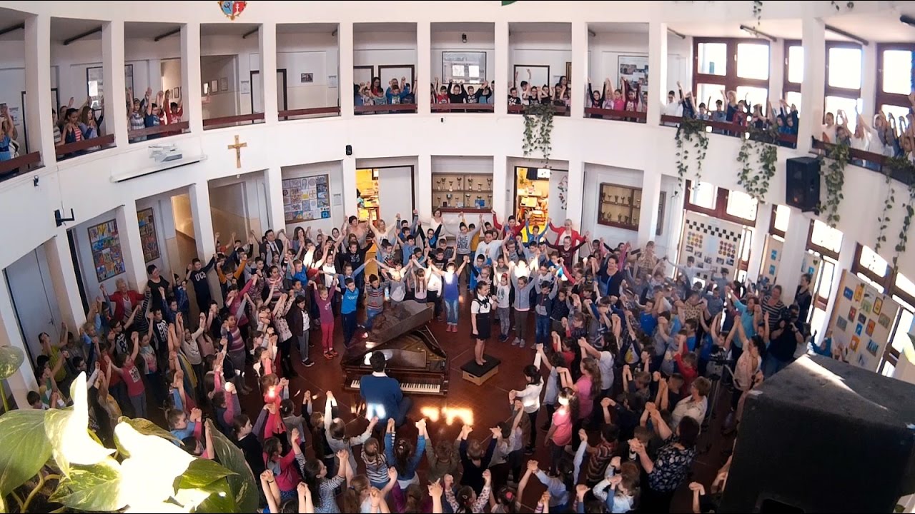 Rejts most el...flashmob a mátészalkai Széchenyiben