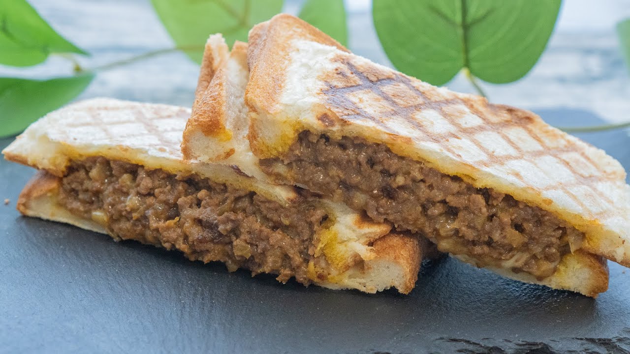 妻と娘にモテたい男が作るレシピ【カレーパン風ホットサンド】