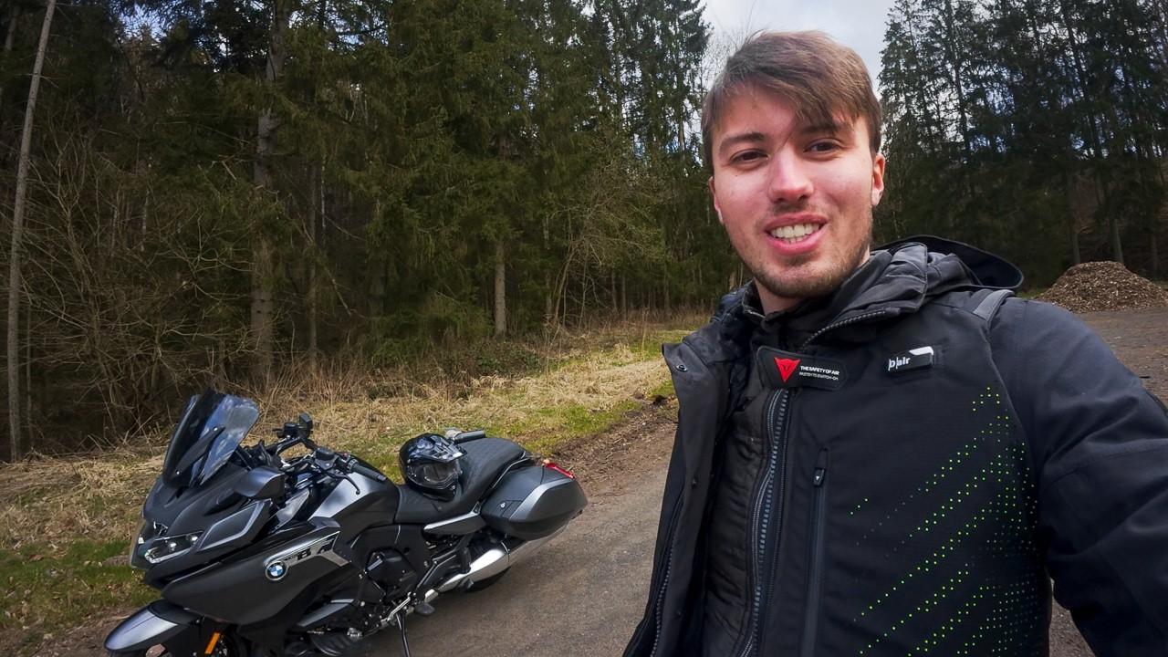 1.000 Kilometer Roadtrip On The BMW K1600B