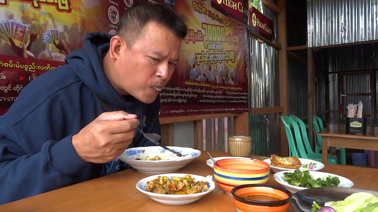 กินรองท้อง   นั่งรถจากมิตจีนาไปมัณฑะเลย์ Mandalay Myitkyina by bus