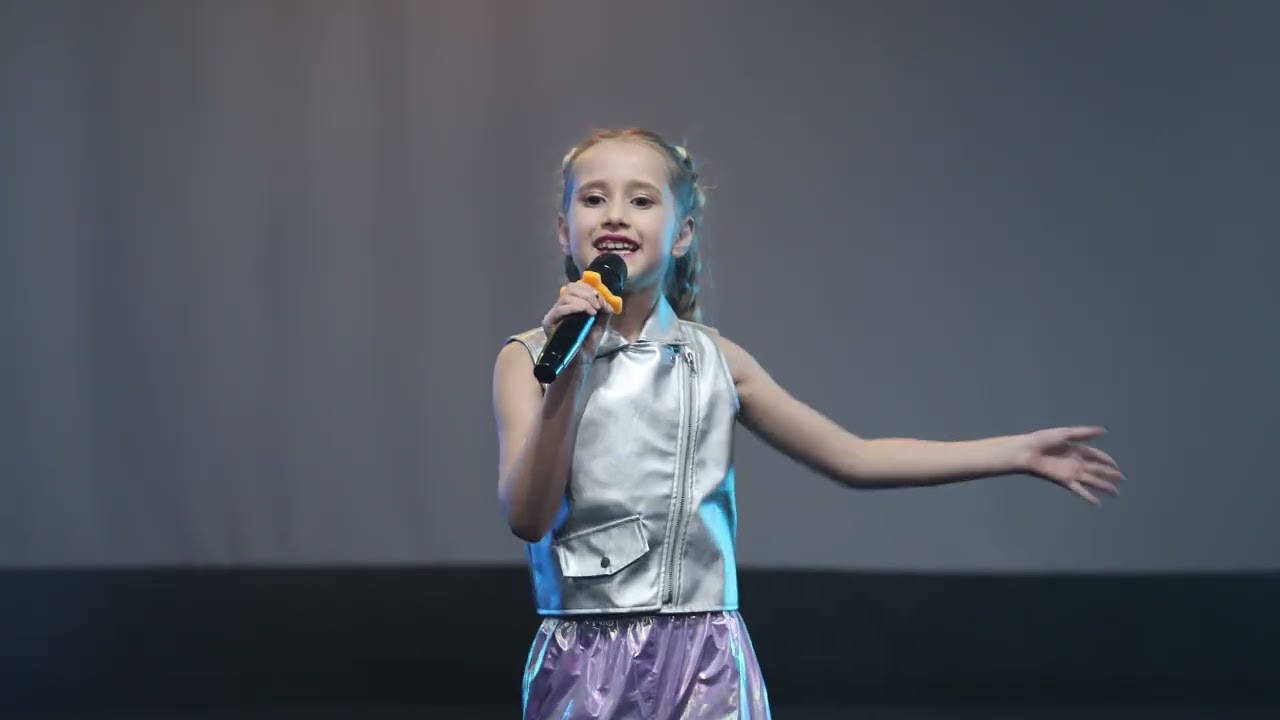 Песня Промені by  MOZGI Ent. в исполнении Мелиссы Бодиной