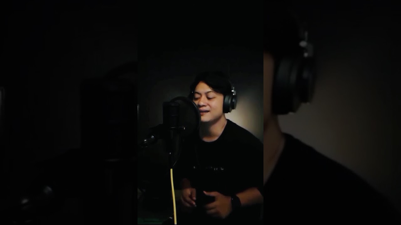 Anong Wihendra -Jauh- Feat. Ryan Anggraini ( Official Lyric Video )