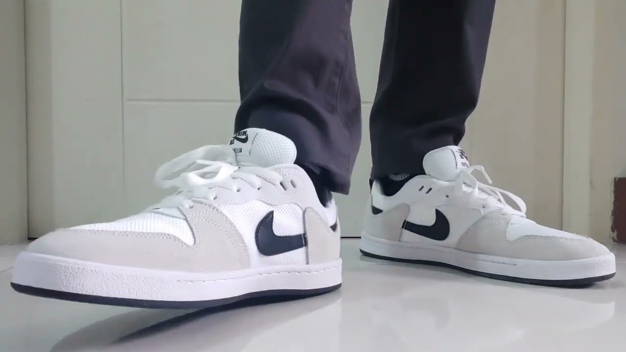 Nike SB Alleyoop on feet