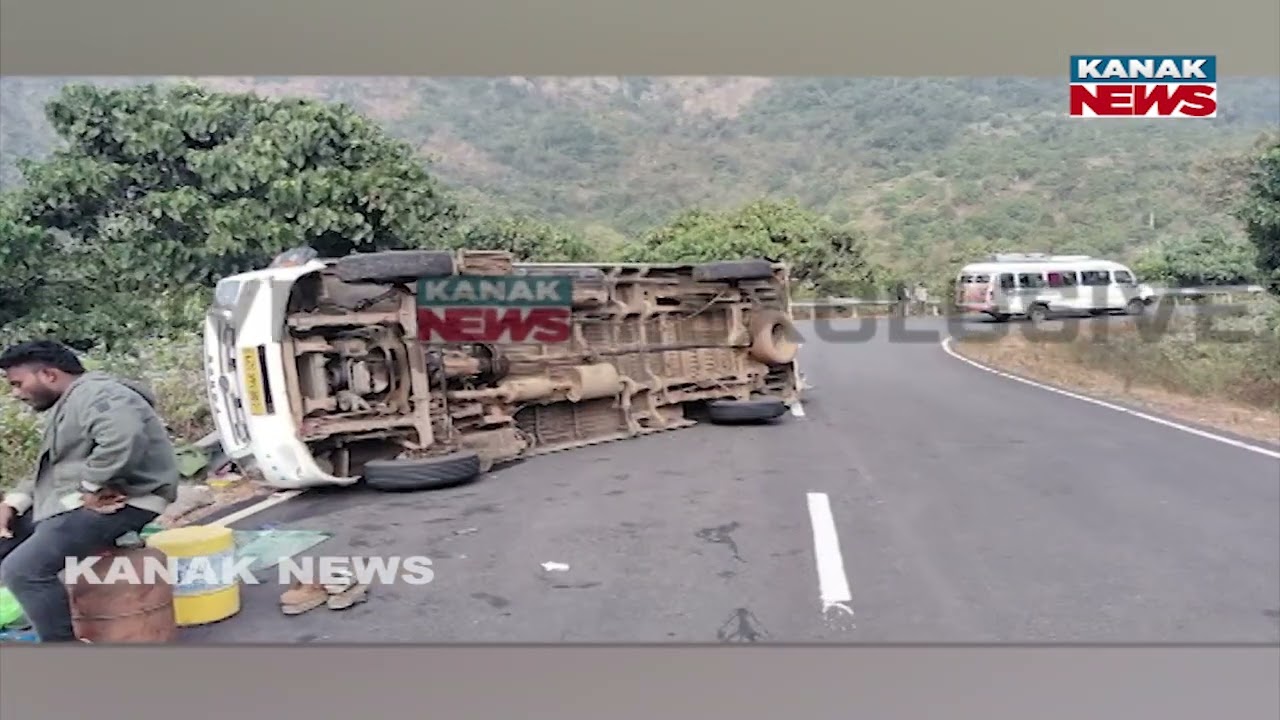 Bus Accident In Mahendragiri, Gajapati | Several Injured