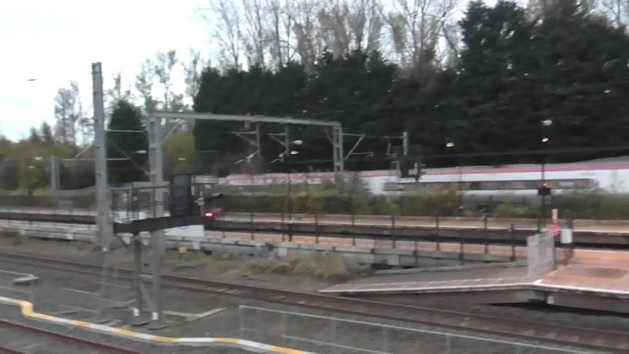 Trains at Tring 24/10/14