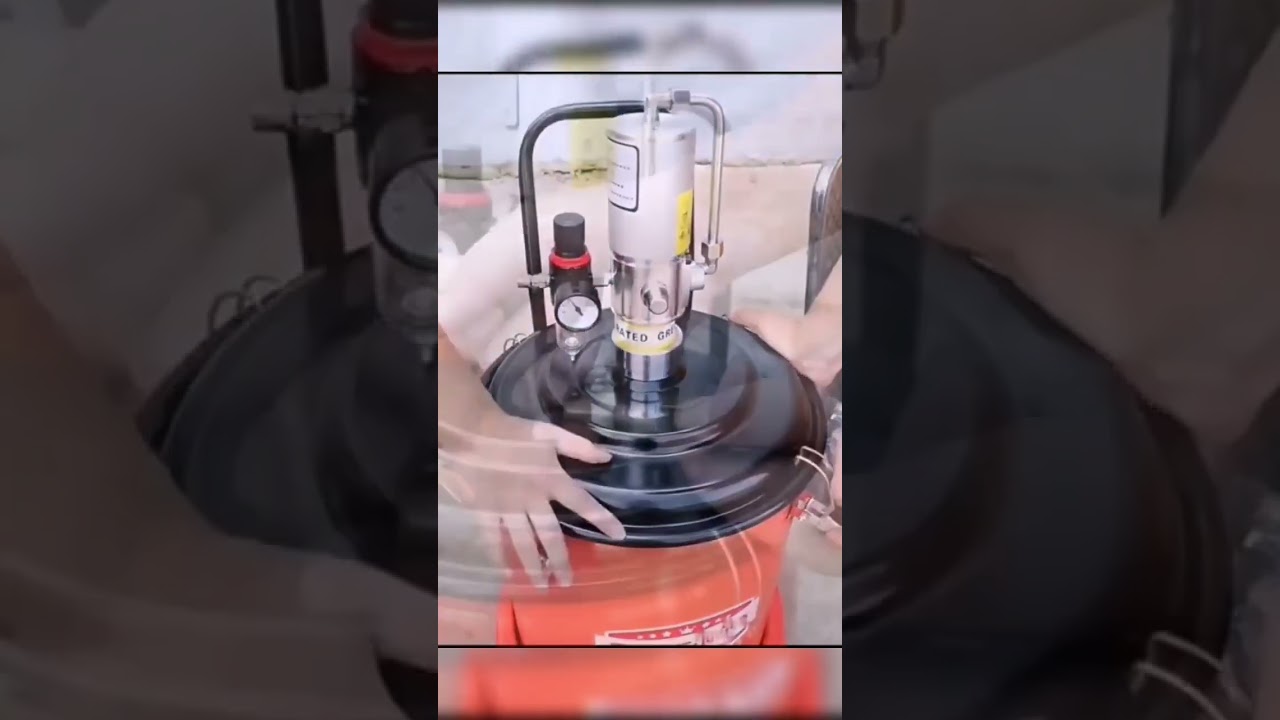 Grease Pump with Grease Gun