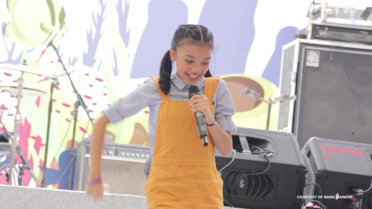 NAURA - KATA AJAIB LIVE PERFORMANCE