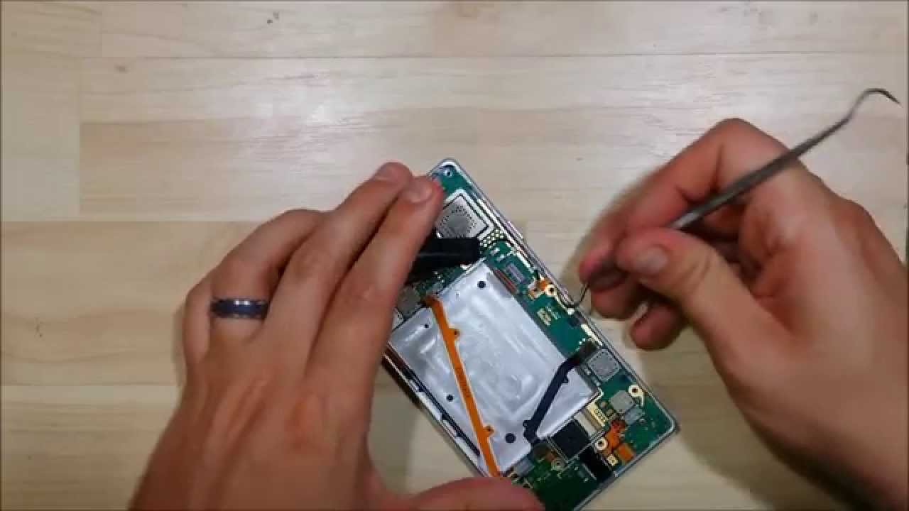 Nokia Lumia Icon 929 930 Disassembly - battery -camera - display screen assembly replacement part-1