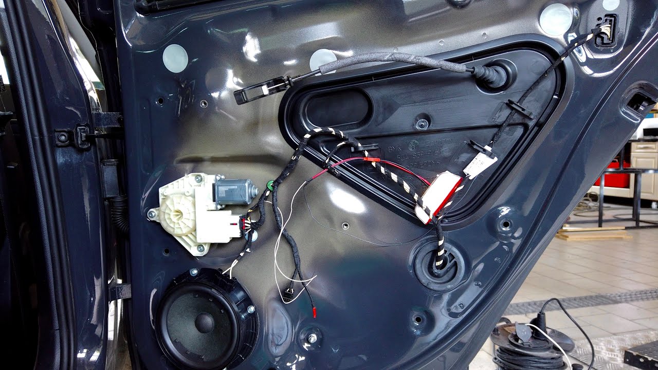 VW Golf MK7 (5G) interior ambient light installation (part 4)