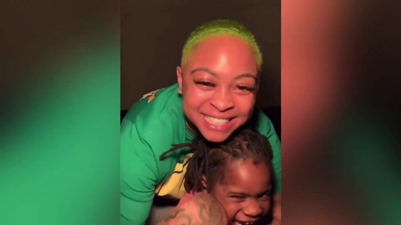 Little Girl Calls Herself “UGLY” Hairdresser Motivates Her (Emotional)