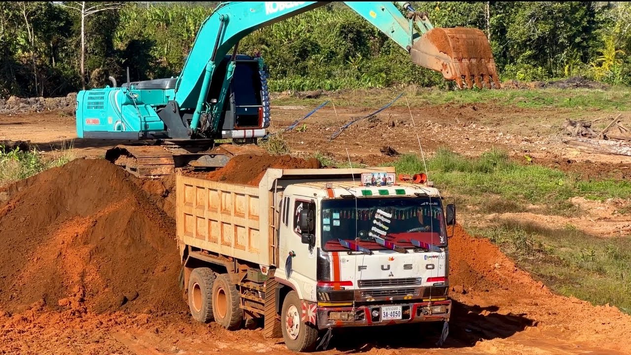 The excavator is easy to dig, so it doesn't consume much fuel and isn't easily damaged.