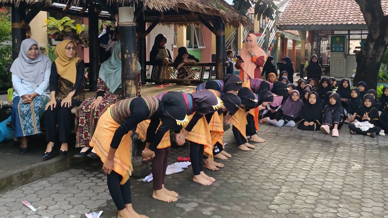 PENTAS SENI CERIA KELAS 4C 
