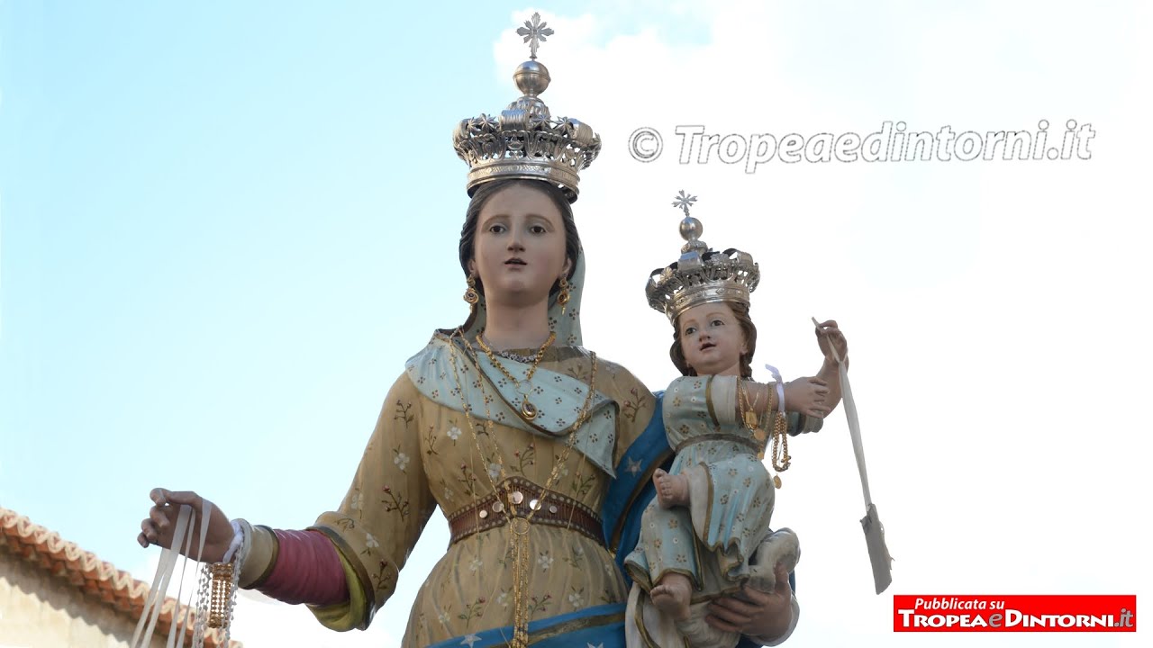 Tropea: la  processione della Madonna del Carmine