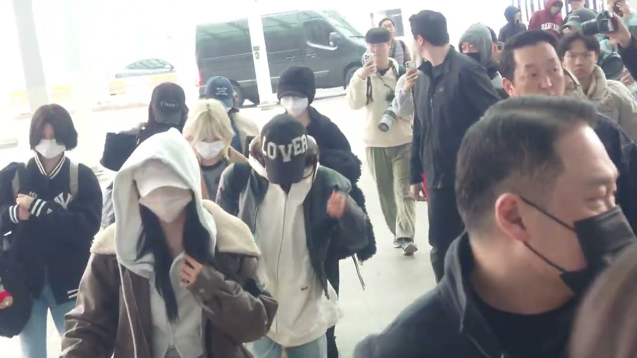 NMIXX Departing Seoul for Spain from Inchon Airport on March 15th, 2026 Part 1 Outside #엔믹스 #NMIXX