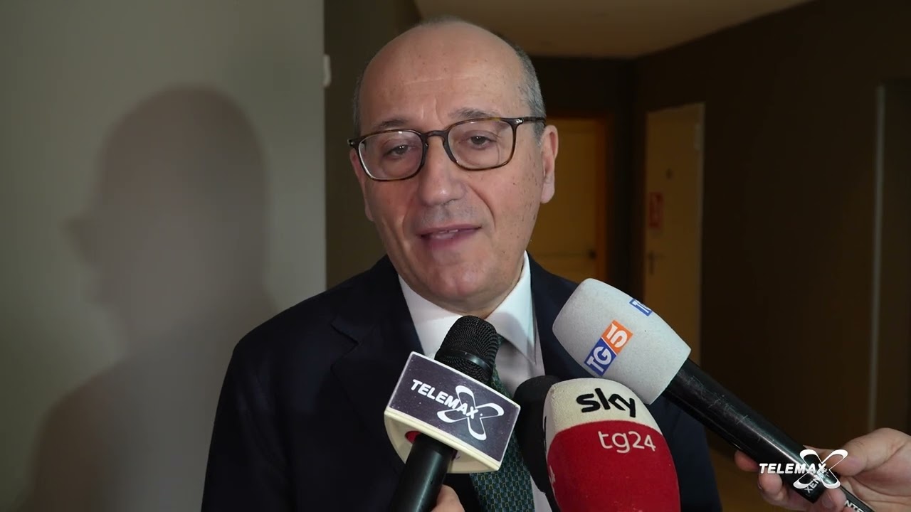 Bagnai alla convention Lega: “L’austerità UE ha frenato l’Italia più della guerra”
