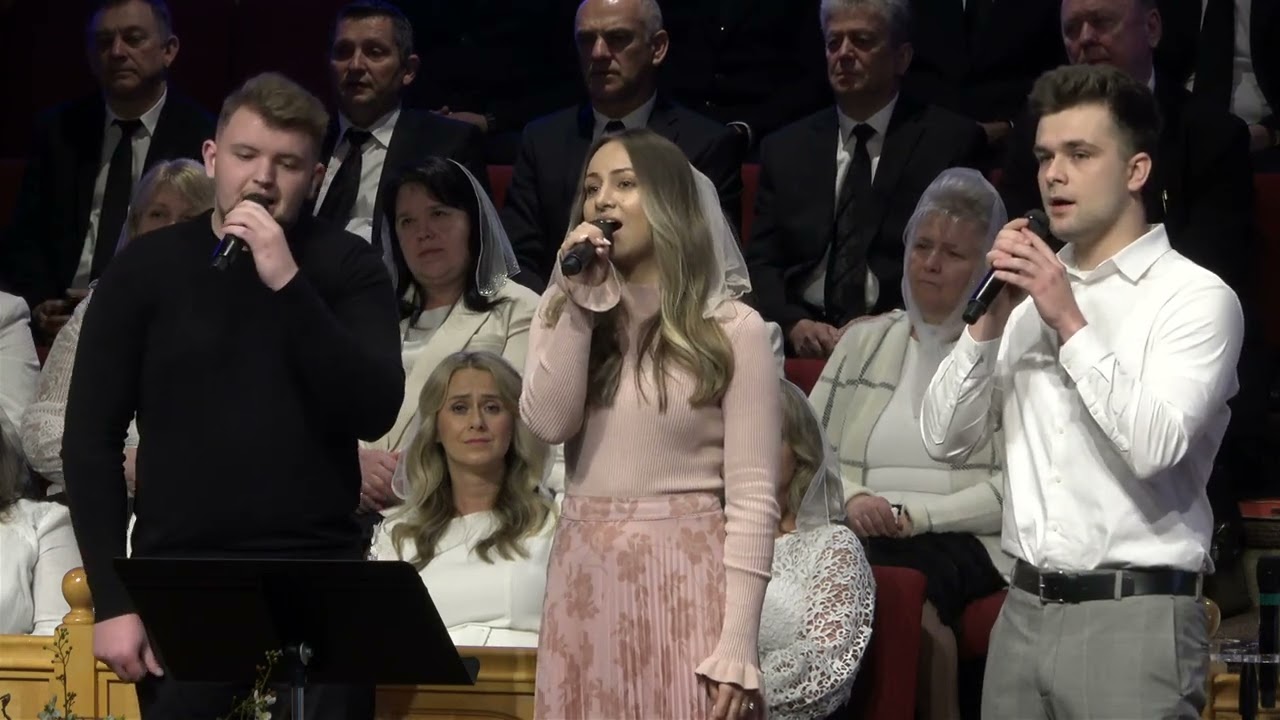 Trio Чудовий Милосердний Спаситель - First Ukrainian Church