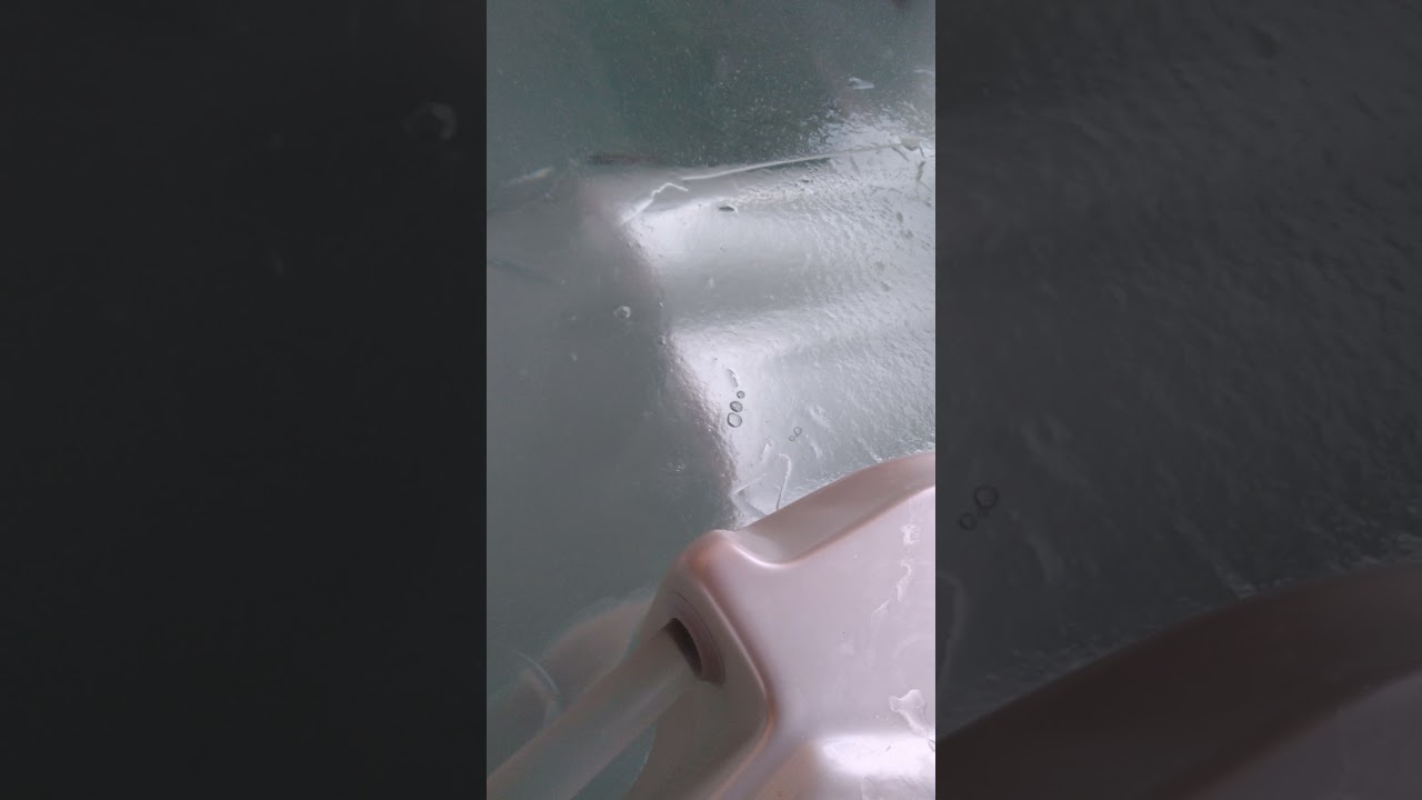 frozen spa. get heat on it. leave breaker off till pumps thawed