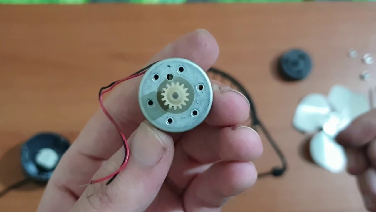 تصليح مروحة صغيرة USB بسهولة