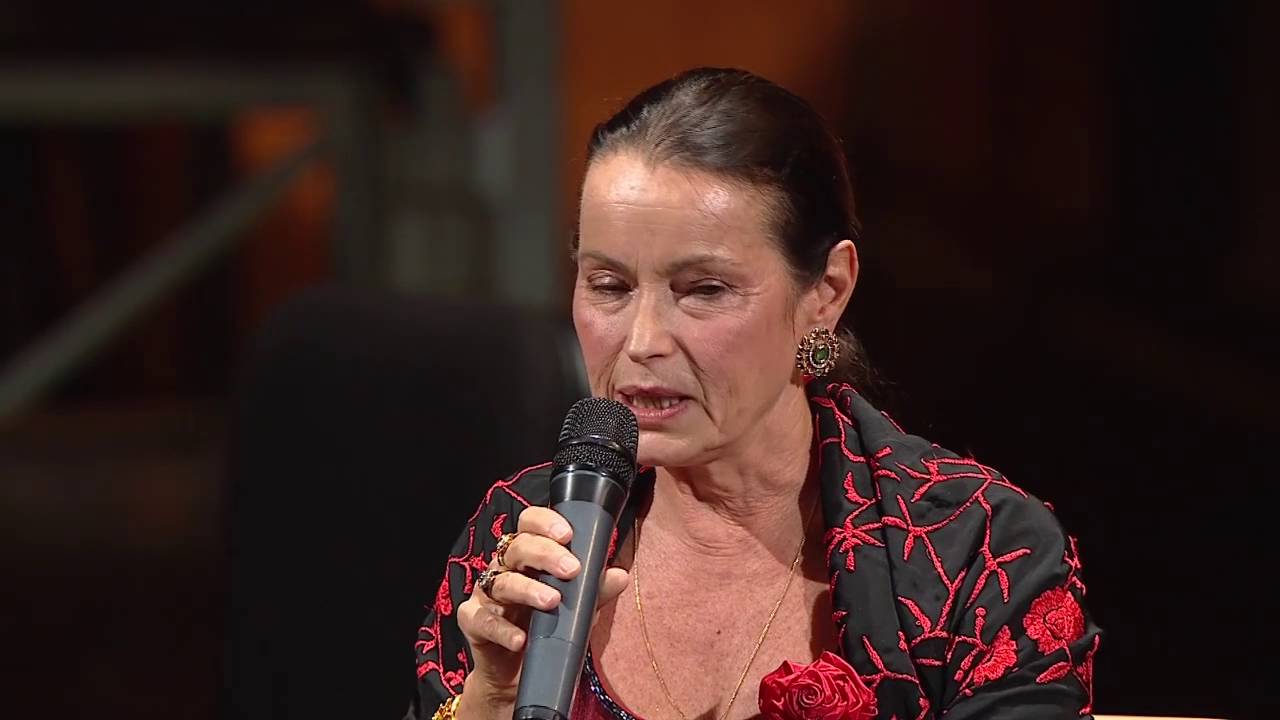 Elizabeth Norberg Schulz - intervista sul palco al Concorso Internazionale di Canto 