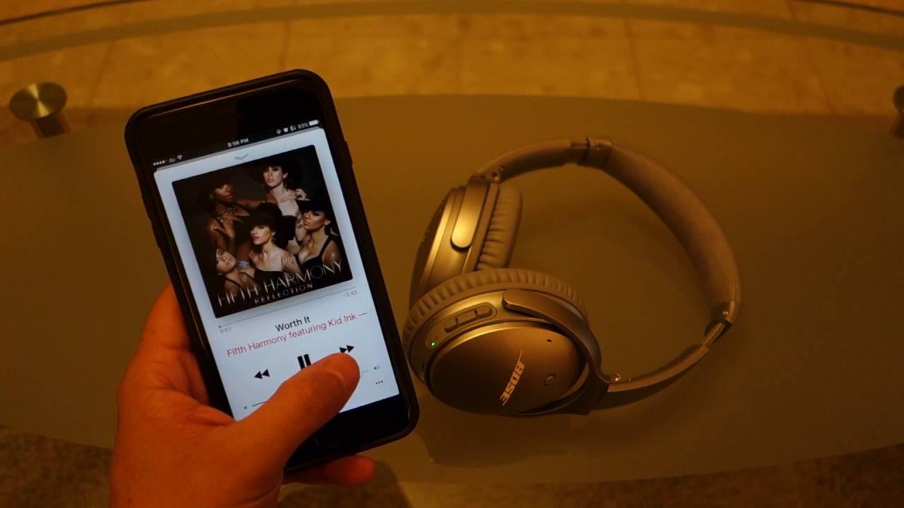Bose QuietComfort 35 Wireless Headphones Video Review