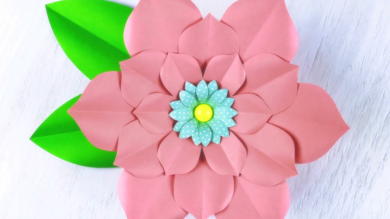 🌸 Flor de papel | Moldes GRATIS en la cajita de descripción 👇  Paper flowers