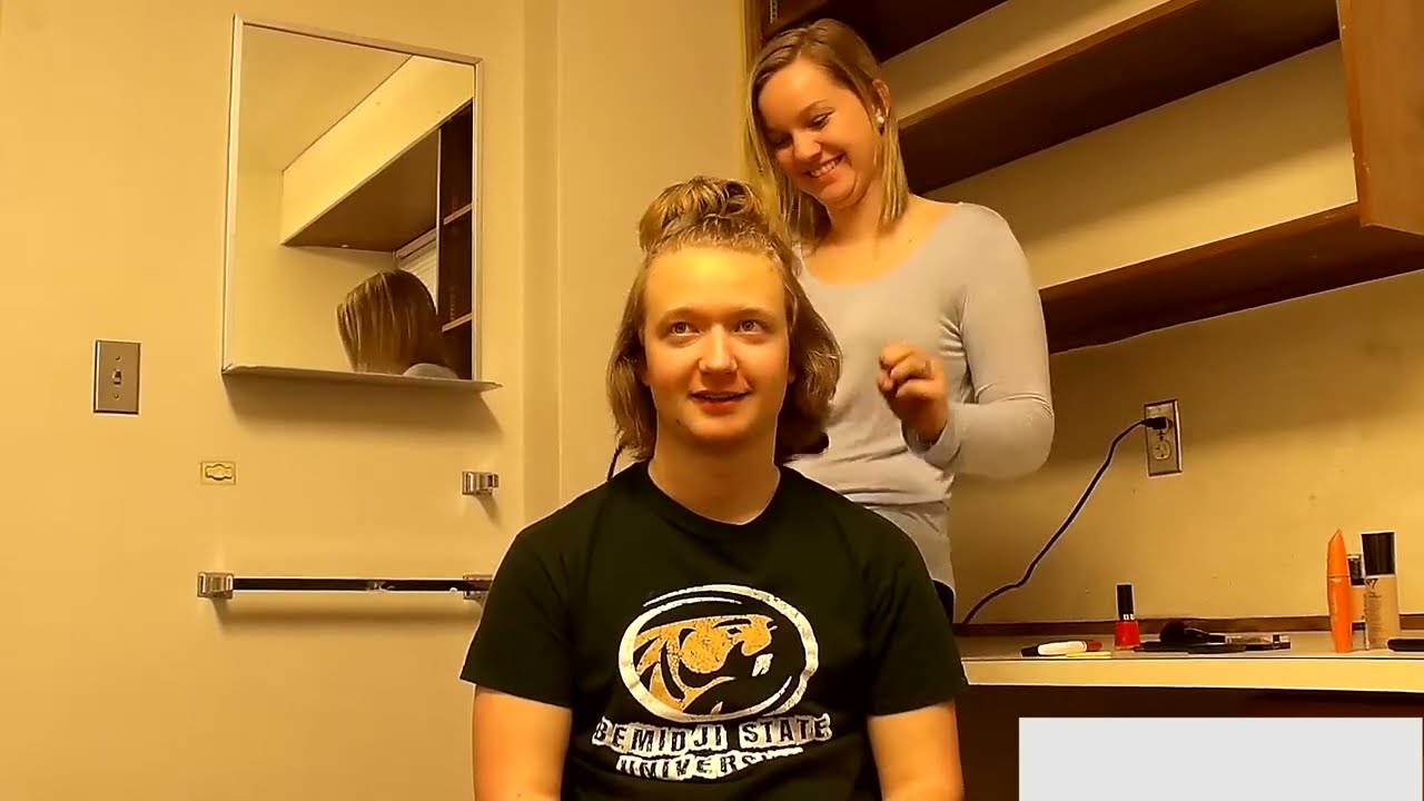 GIRL DOES MY HAIR AND MAKEUP