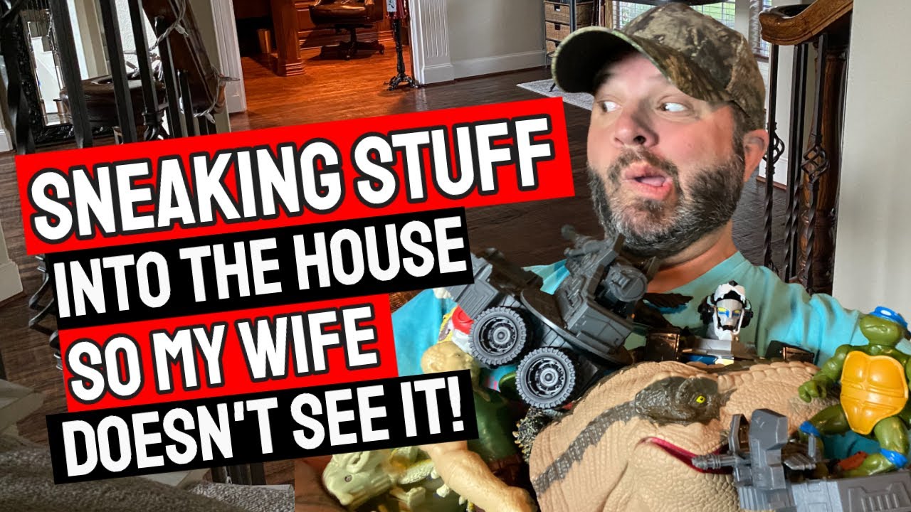 Thrift Store Shopping! Sneaking Stuff Into The House So My Wife Doesn't Find Out! 🤫 😰 🤣🤣