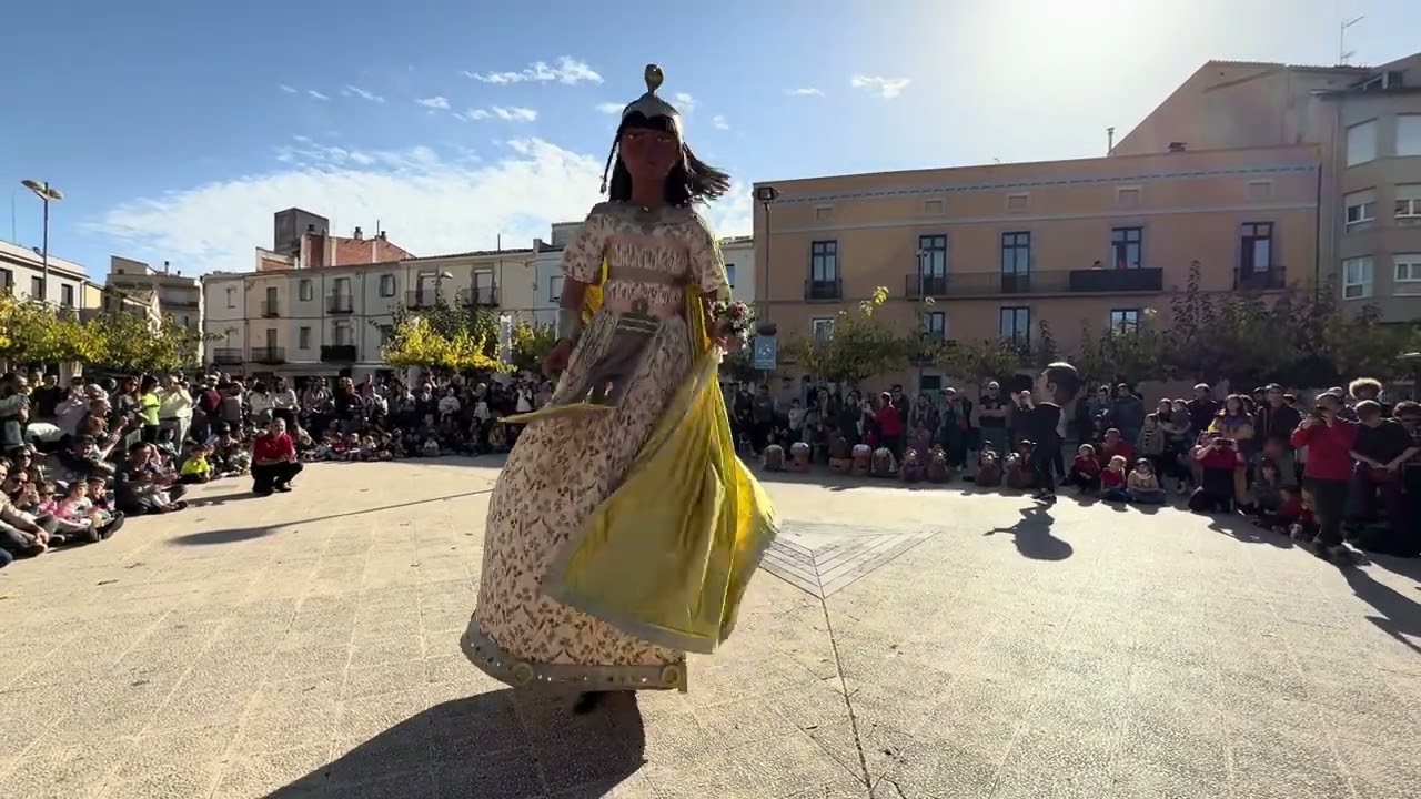 La Filomena - Ballada de la Geganta Jove de Cassà de la Selva al Festival Càntut