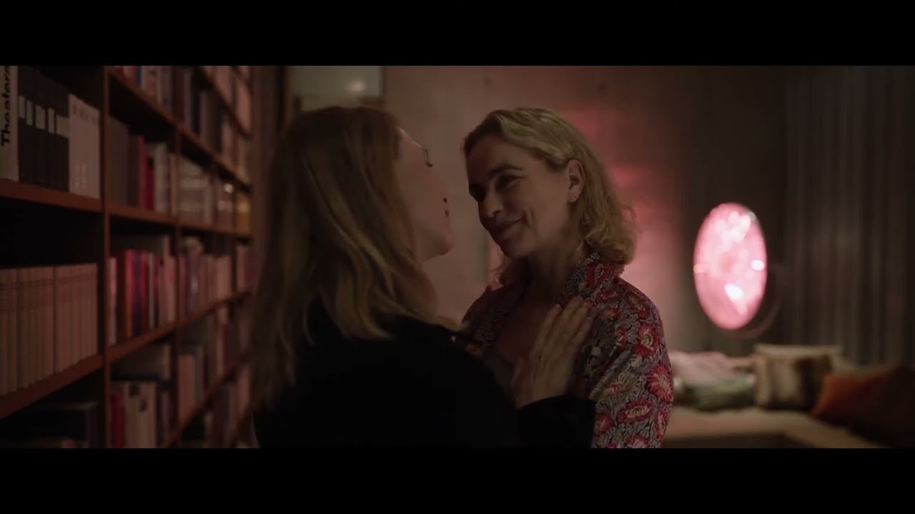 Tar - Kissing Scene