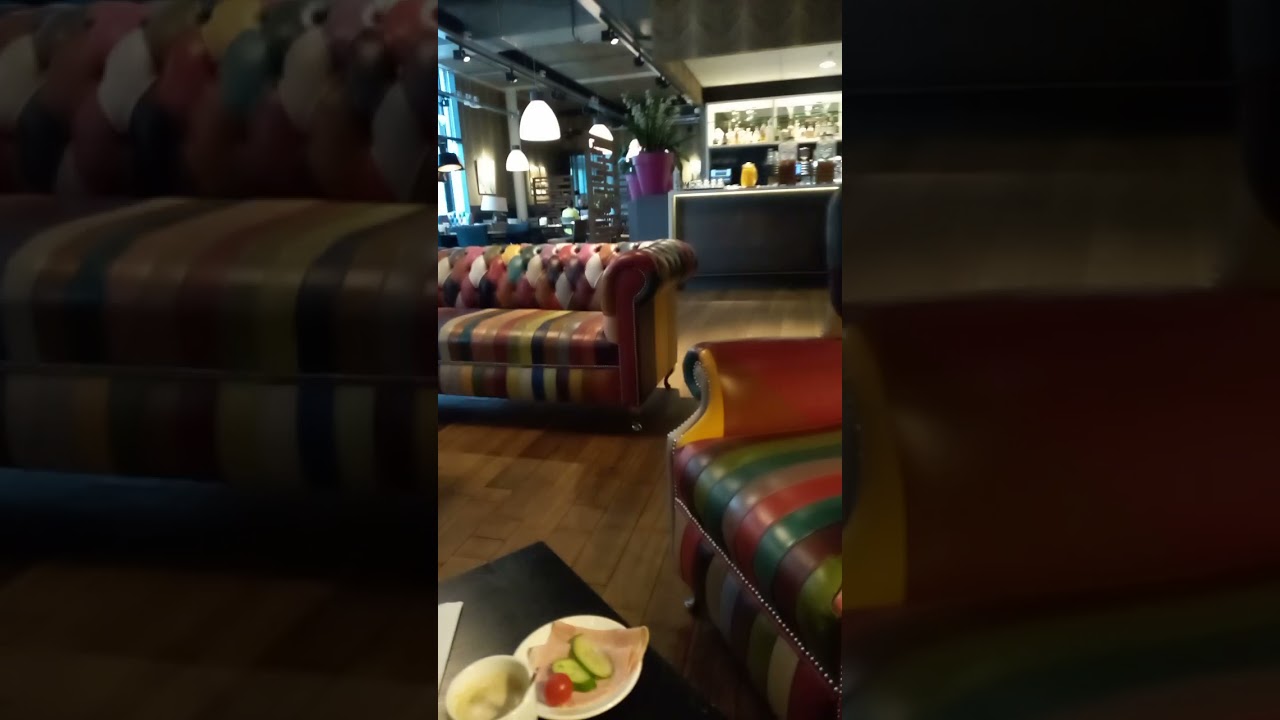 DoubleTree by Hilton Hotel Amsterdam - NDSM Wharf breakfast room