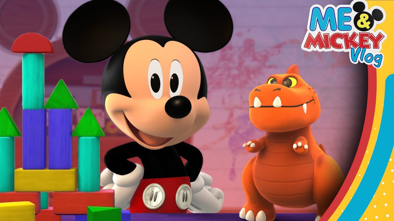 Mickey Mouse's Vlog Room Tour with Block Toys!🦖📸 | Me & Mickey | Vlog 65 |  ​@disneyjr