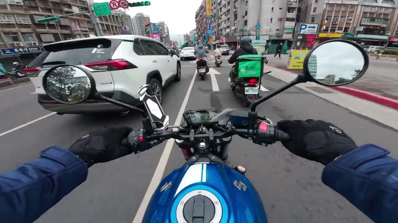 Suzuki SV650 | Raw engine sound | Go to work