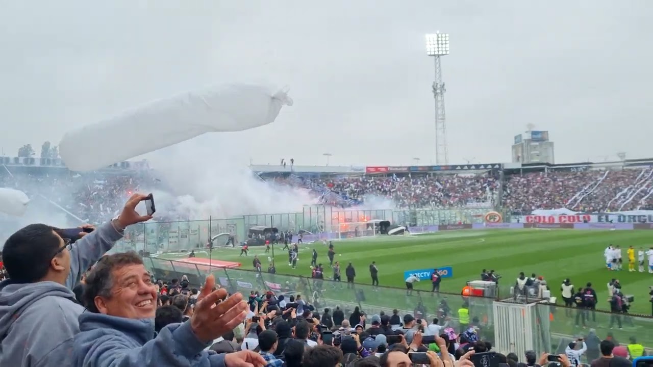 Colo Colo 2 Universidad Católica 1 - Salida de los equipos