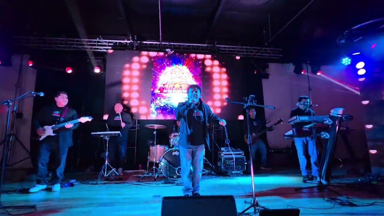 MUSICA EN VIVO GRACIAS POR LA INVITACIÓN 
