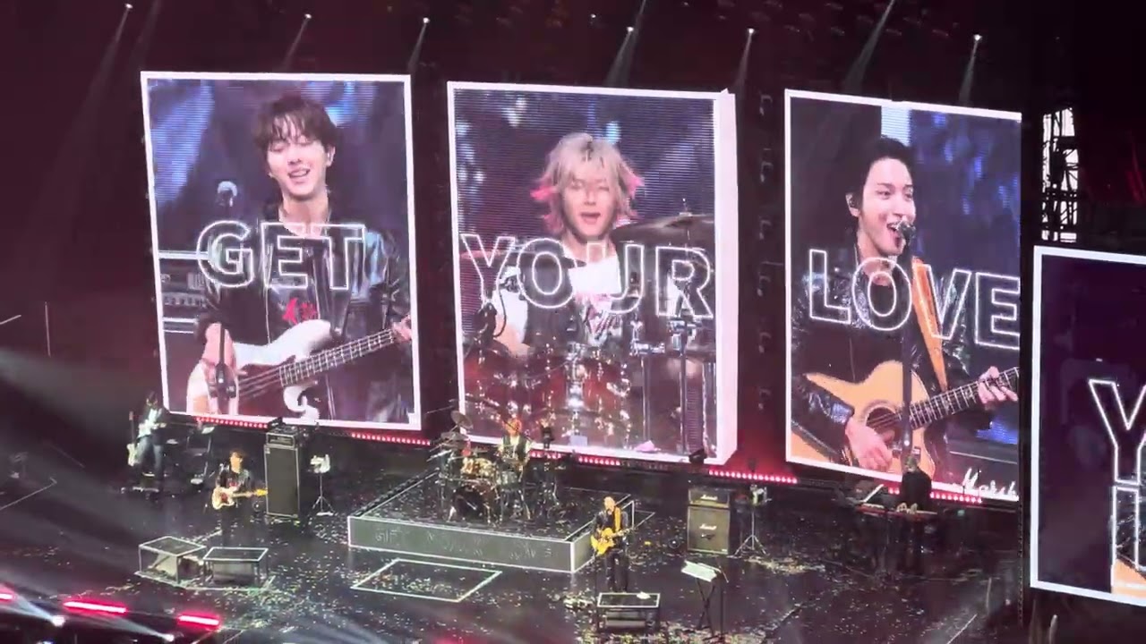 260306 Love - CNBLUE LIVE WORLD TOUR ‘3LOGY’ IN TAIPEI