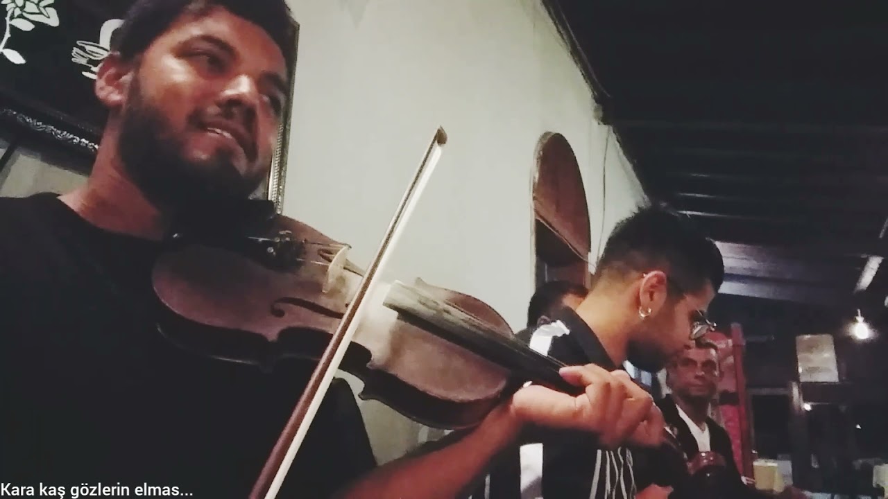 Kara kaş gözlerin elmas(Kemancı Coşar)