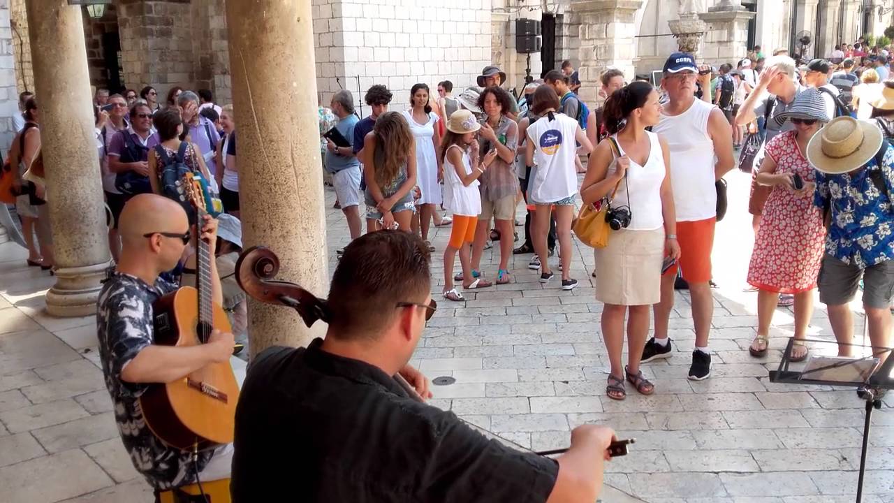 D.Shostakovich , Waltz No.2  -  Neven Šverko & Darko Pelužan    / by Najka