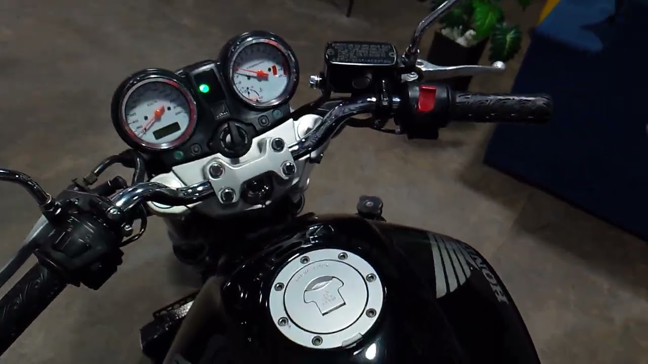 Honda CB600F Hornet - 2006 / Leads Motos 